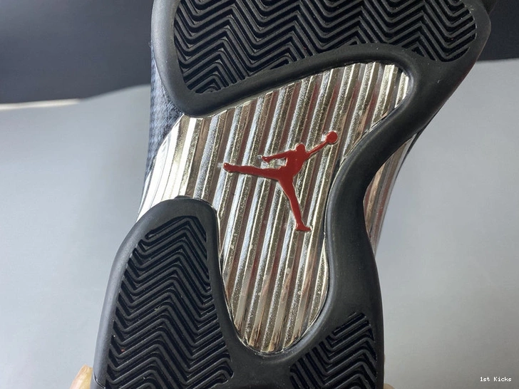14 Jordan 654459-670 Air “Ferrari”  1015